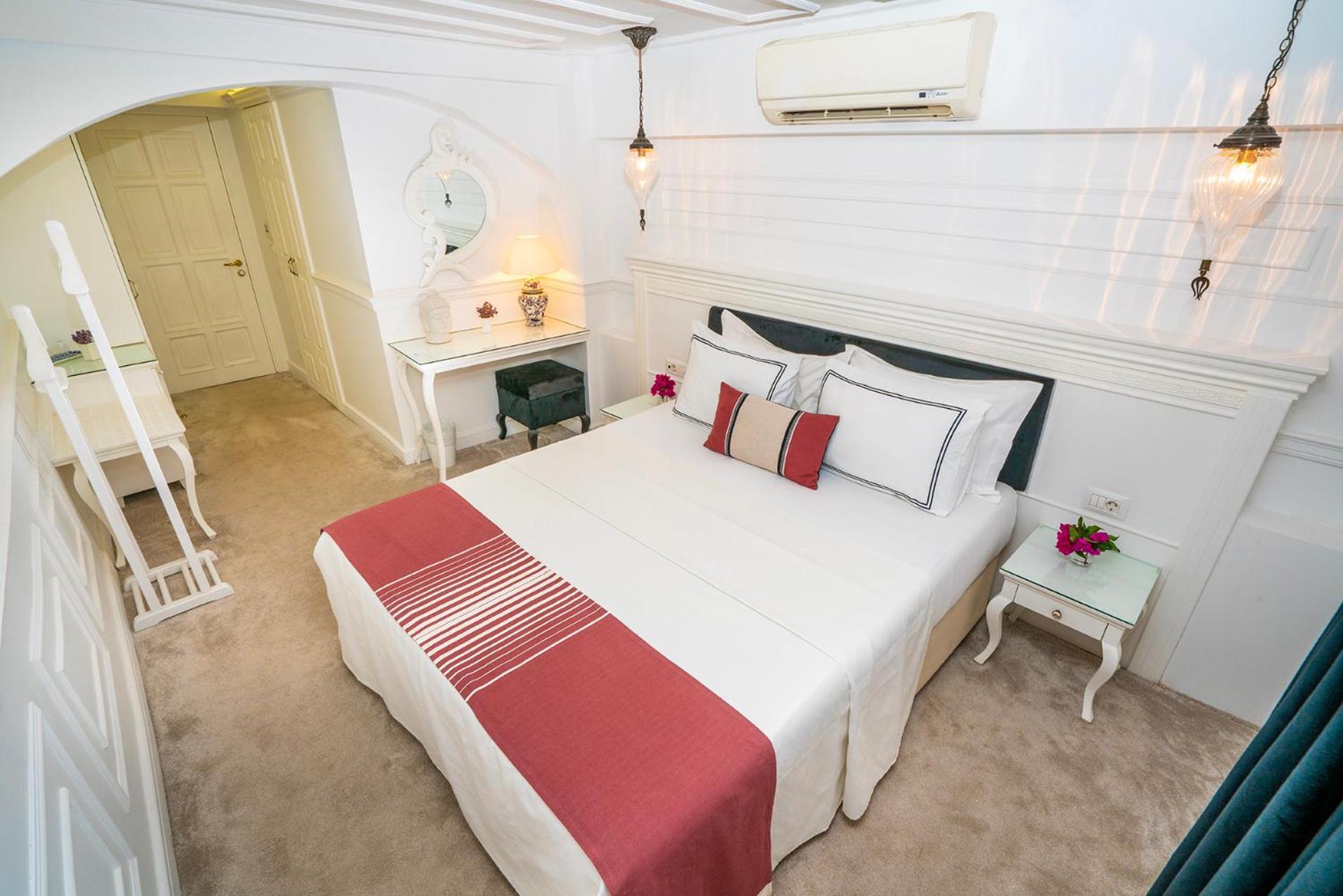 Siyah Lale Cunda 1841 (Adults Only) Hotel Ayvalı Eksteriør billede